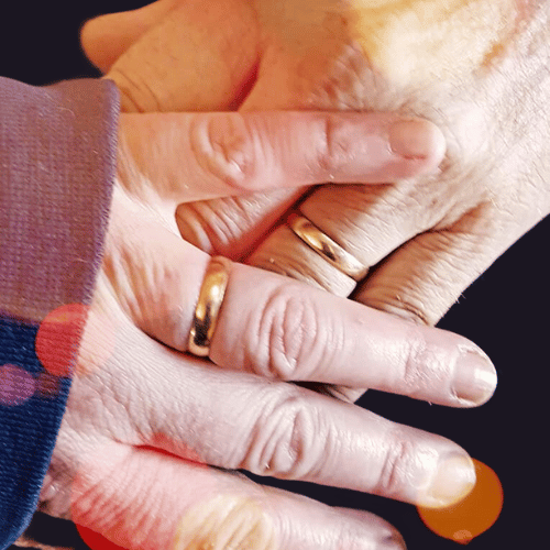 Walter and Lori Wedding rings 500 × 500 px